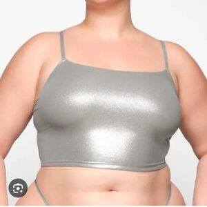 SKIMS Fits Everybody Strappy Silver Shimmer Crop Top L